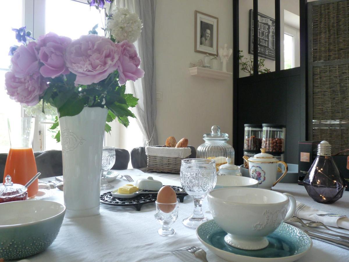 Bed and Breakfast La Grange D'Helene Шоле Екстер'єр фото